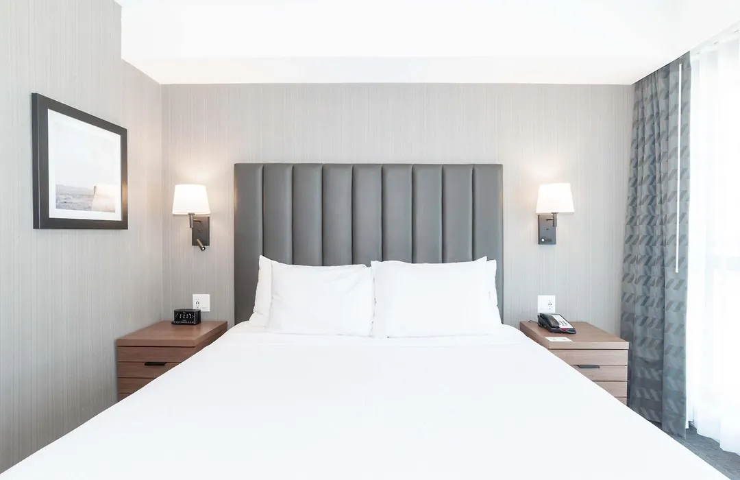 Sandman Signature Saskatoon South Hotel-1