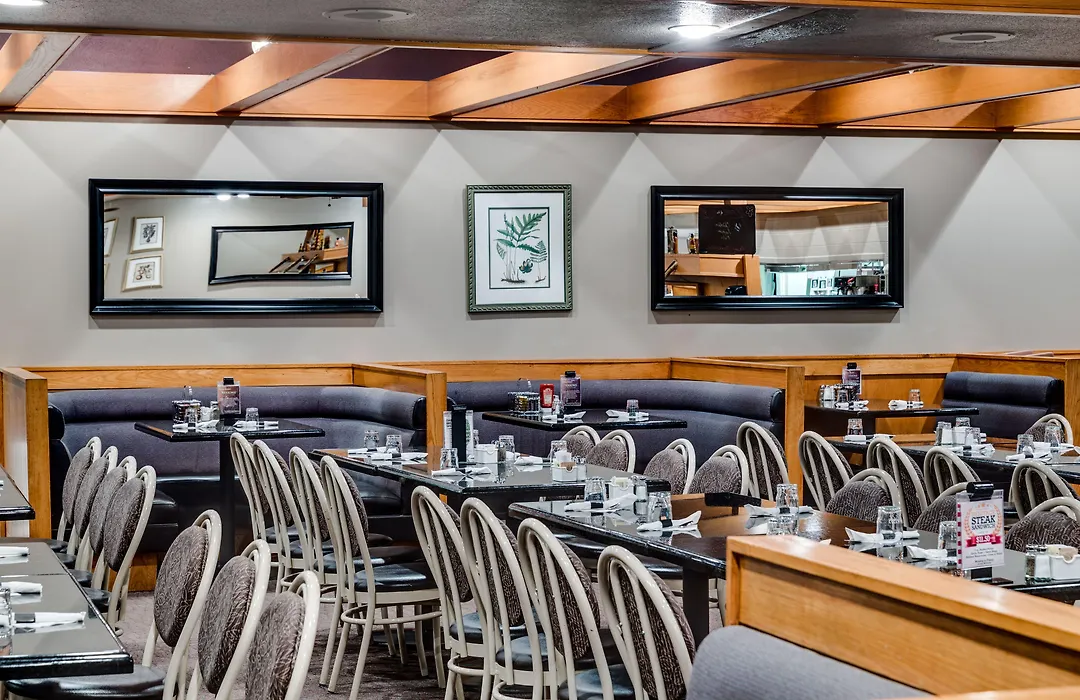 Heritage Inn Hotel & Convention Centre - Saskatoon-1