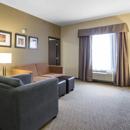 Comfort Suites-3