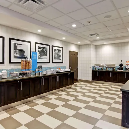 Hampton Inn & Suites By Hilton Saskatoon Airport-2