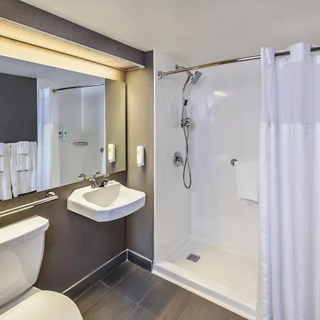 Comfort Inn Saskatoon Centre-2