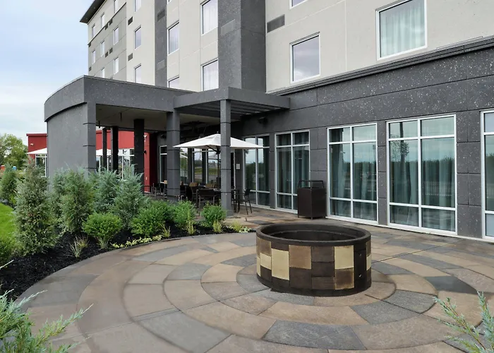 Courtyard By Marriott Saskatoon Airport Hotel